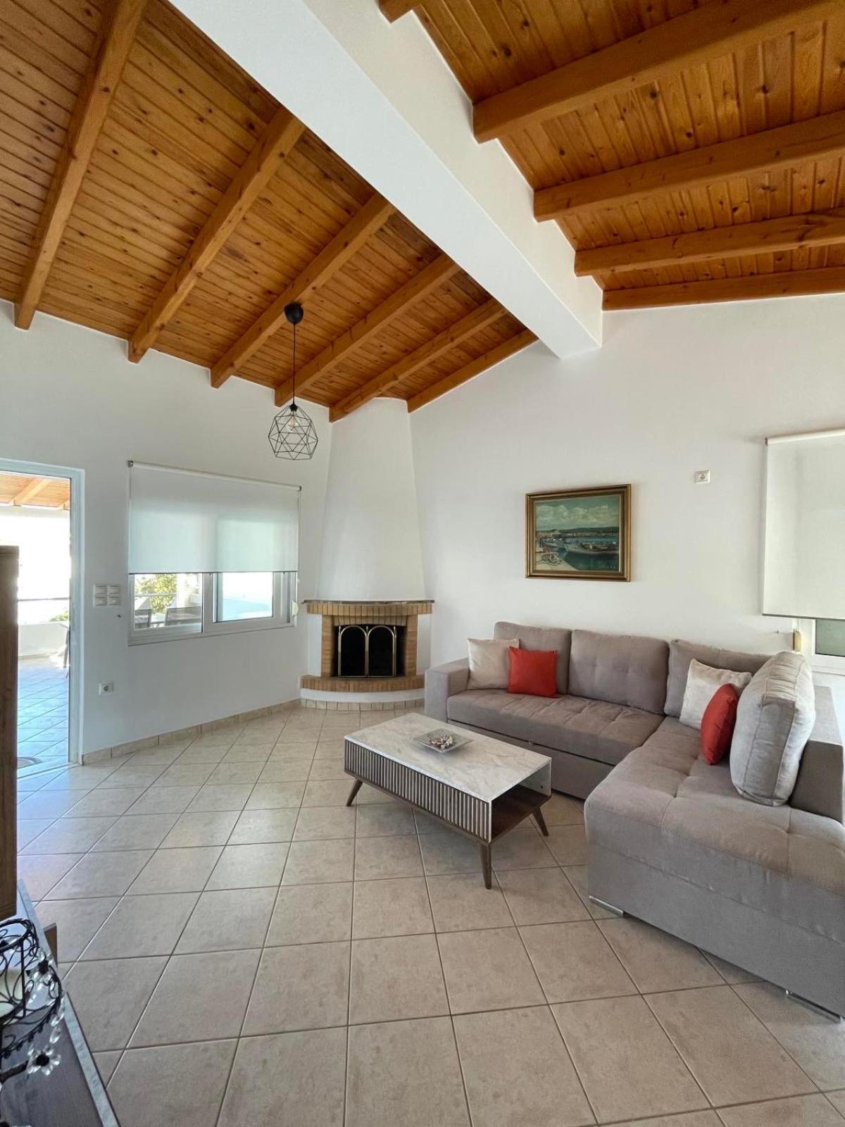 Seaside Luxury Apartments Porto Rafti Bagian luar foto